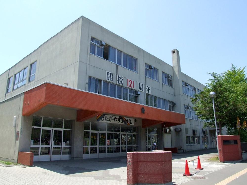 Primary school. 520m to Sapporo Municipal shin kotoni Elementary School