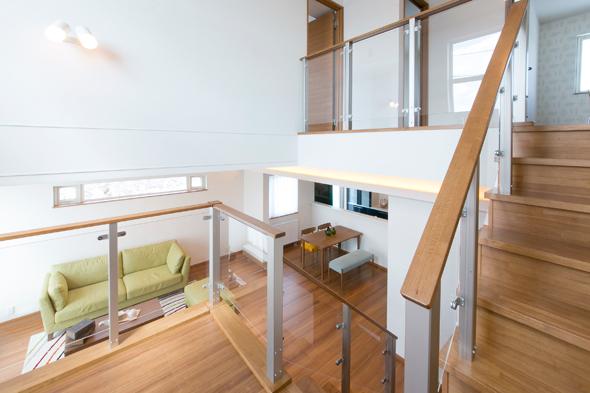 Other introspection. The second floor of a free room in which to skip Bright and airy with plenty top in the atrium space