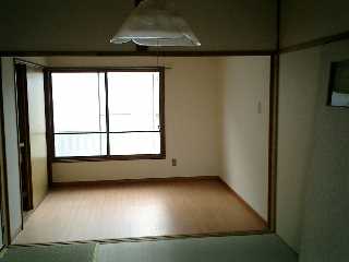 Other room space. It has become a tatami and Western-style room. 