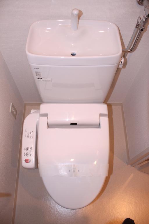 Toilet.  ※ Another Room No. reference photograph