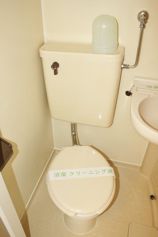 Toilet.  ※ Another Room No. reference photograph