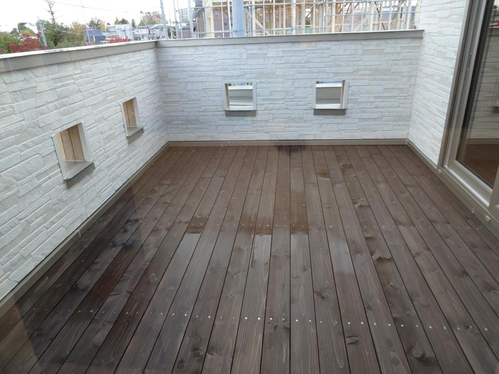 Balcony. Local (10 May 2013) Shooting