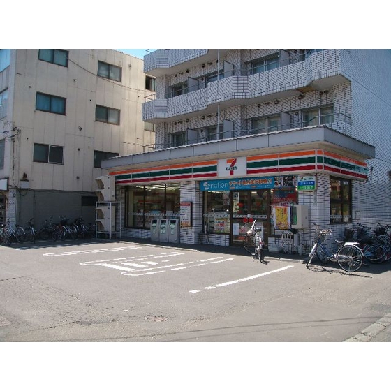 Convenience store. Seven-Eleven KitakuKita Article 19 store up to (convenience store) 182m