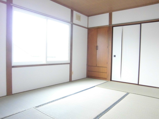 Other room space. Housed plenty of Japanese-style room