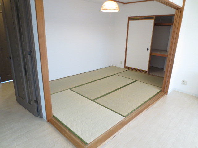 Other room space. Japanese-style room, Yes flavor