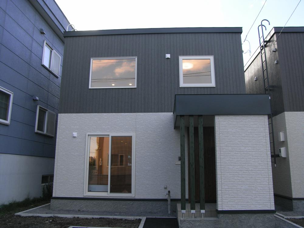 Local appearance photo. The appearance of the design that does not get tired.