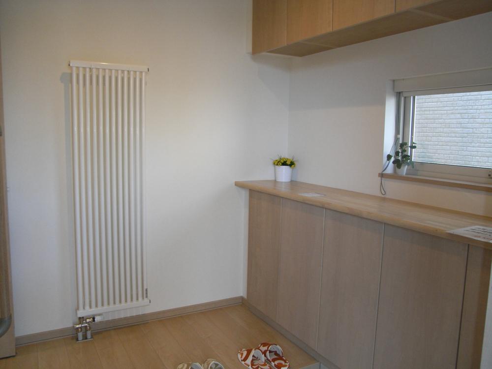 Entrance. Local (September 2013) Shooting