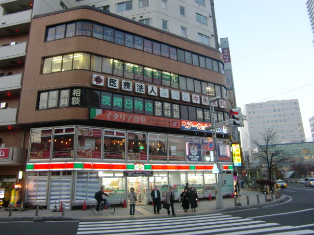 Convenience store. Thanks Sapporo Station West Exit store up (convenience store) 203m