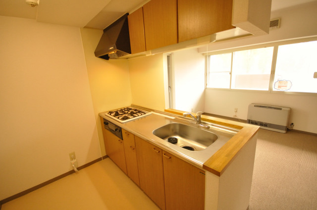 Kitchen. It is another room photo of the same construction company ☆ 