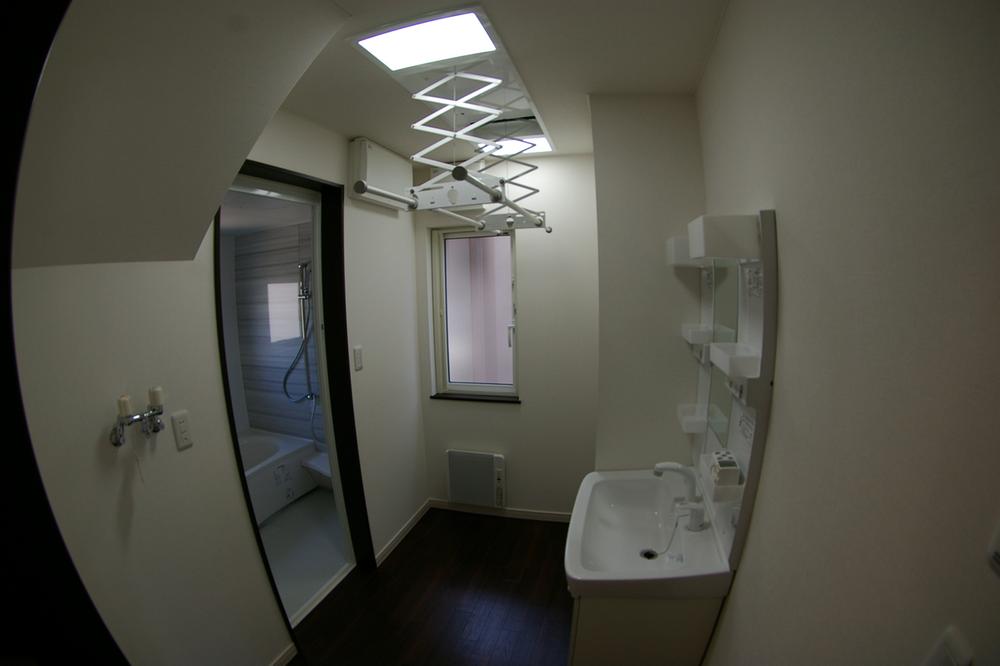 Wash basin, toilet. Panasonic Co., Ltd. electric clothes, Hoshi princess.