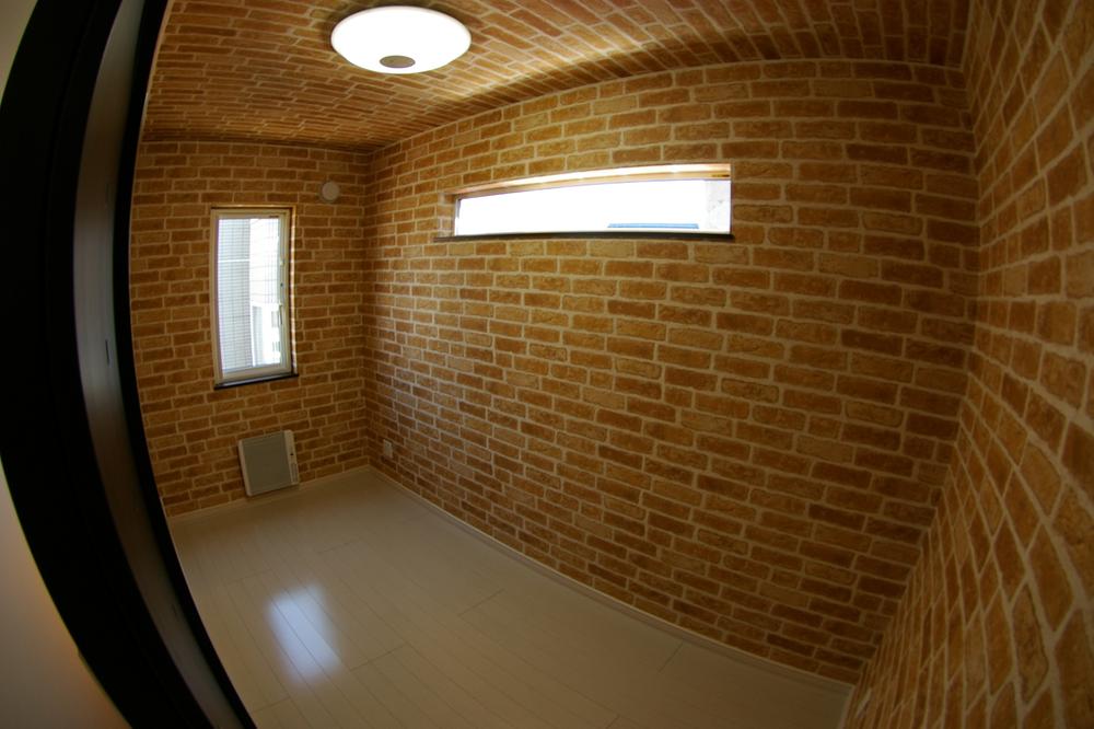 Non-living room. 2 Kaiyoshitsu tile tone wallpaper.