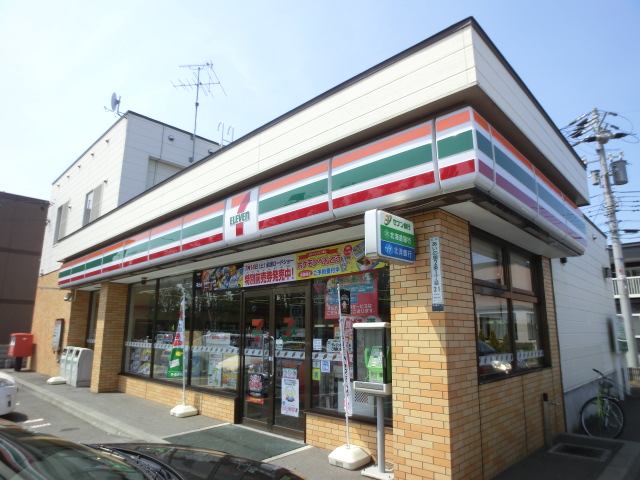 Convenience store. Seven-Eleven Sapporo Ainosato Article 2 store up (convenience store) 855m