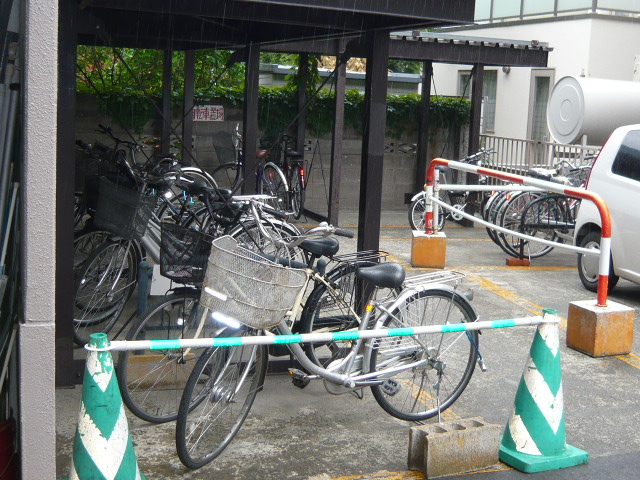 Other common areas. There and glad Bicycle