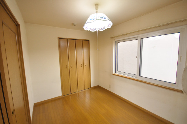 Other room space. Attractive large windows