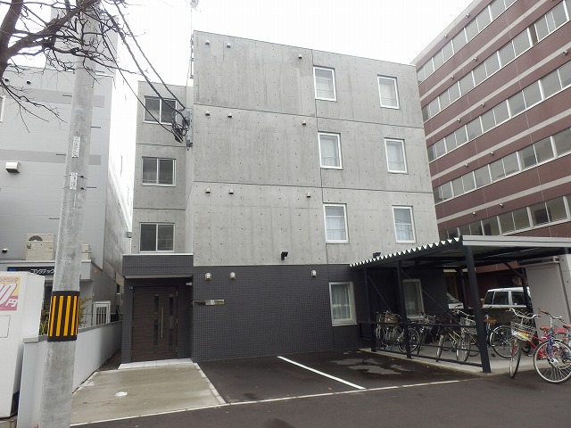 Building appearance. Popular dating shallow reinforced concrete apartment ☆ 