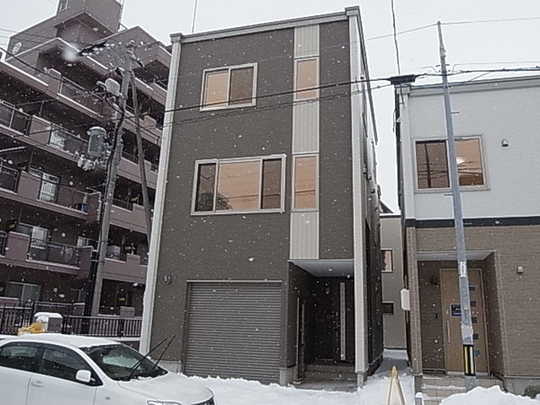 Local appearance photo