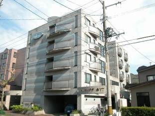 Building appearance. Towering in front of the Fuji Women's University