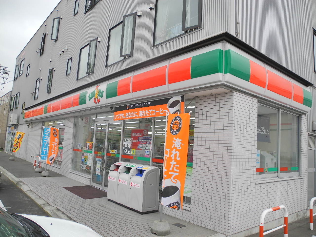 Convenience store. 393m until Thanksgiving Sapporoshinoji Article 2 store (convenience store)