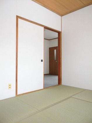 Other room space. It is a beautiful Japanese-style room ☆ 