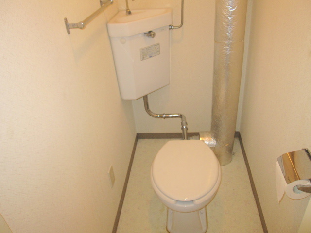 Toilet. It has become Ofuro and separate toilet! 