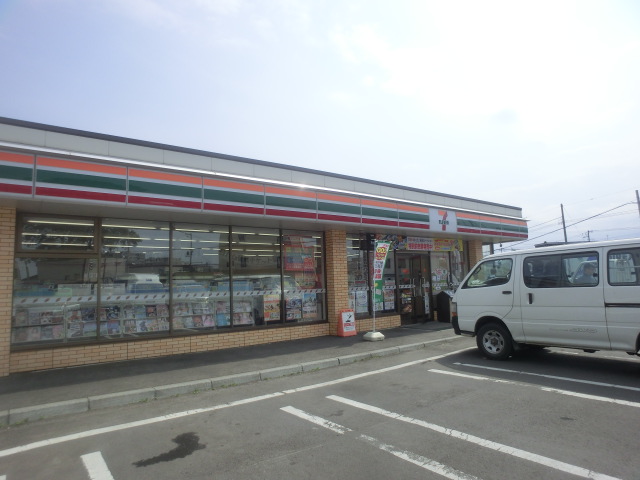 Convenience store. Seven-Eleven Sapporoshinoji Article 2 store up (convenience store) 488m