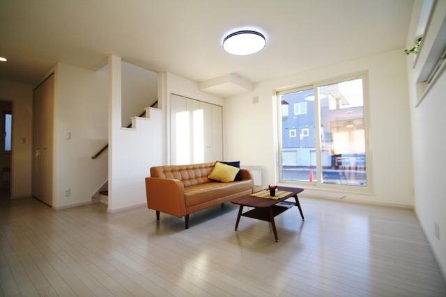 Living. Indoor (10 May 2013) Shooting