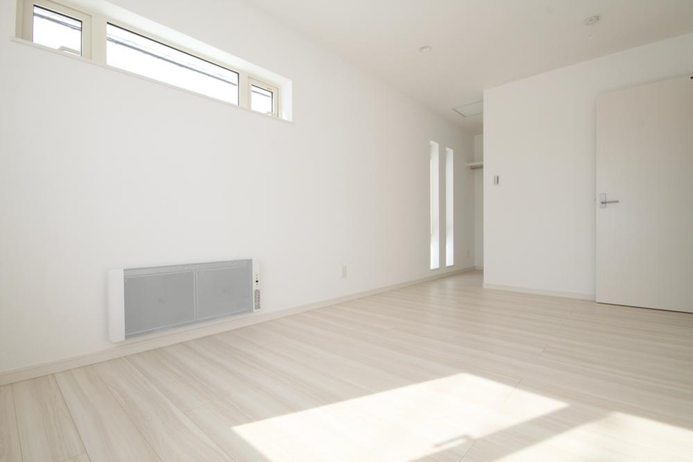 Other introspection.  ☆ The bedroom is, Walk-in closet complete ☆