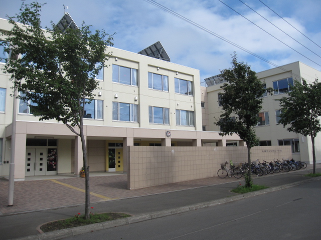 Primary school. 455m to Sapporo Municipal colonization north elementary school (elementary school)