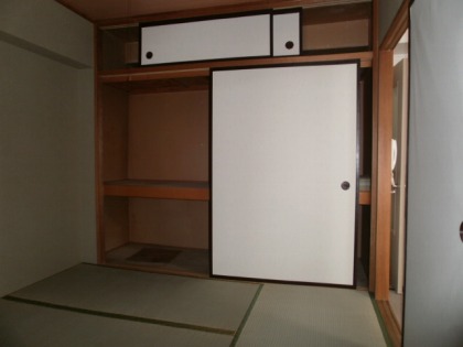 Other room space. There is also a beautiful and spacious Japanese-style room ☆ 