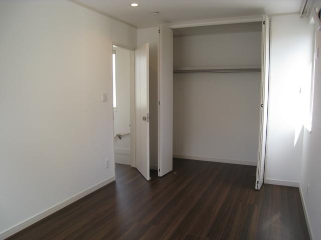 Non-living room. Indoor (September 2013) Shooting