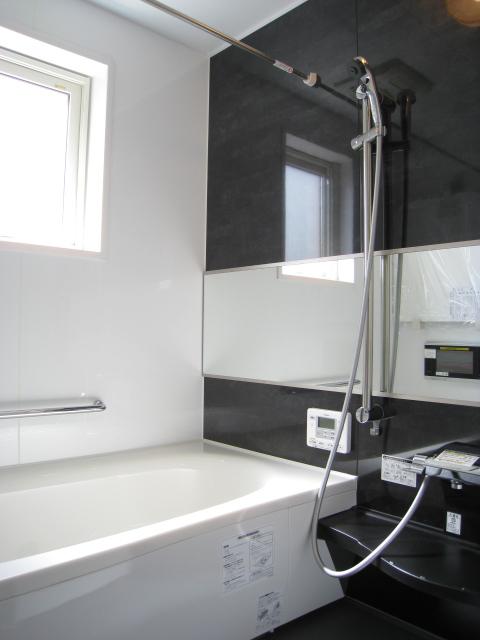 Bathroom. Indoor (September 2013) Shooting