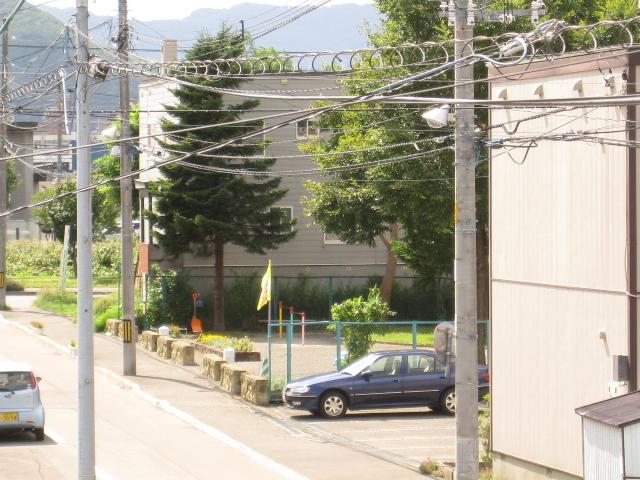 View photos from the dwelling unit. View from local (September 2013) Shooting