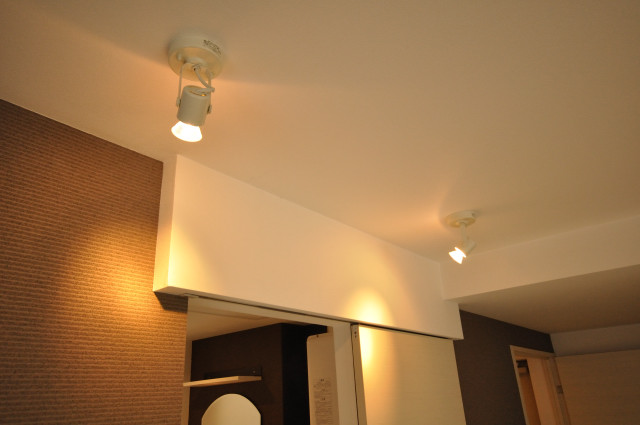 Living and room. Stylish indirect lighting with ☆ 