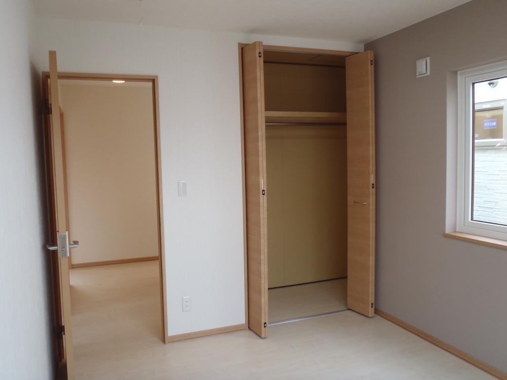 Non-living room. Indoor (September 2013) Shooting