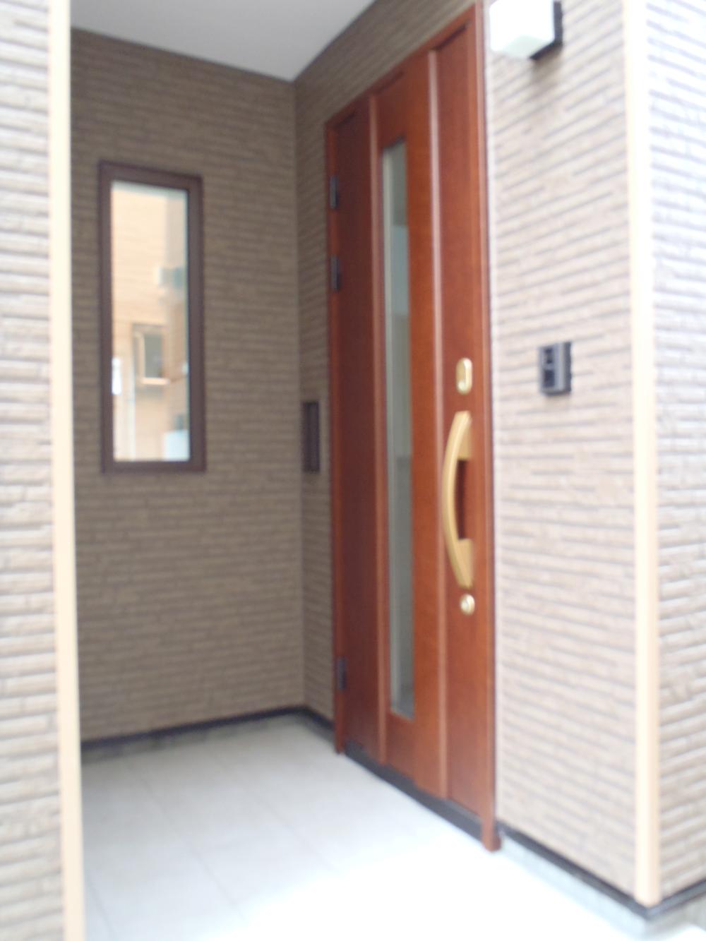 Entrance. Local (September 2013) Shooting