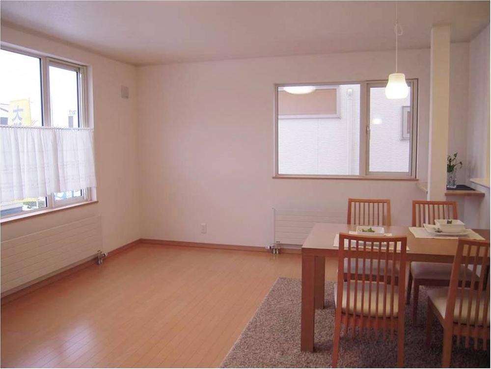 Living. Living space and spacious is, Spacious in the structure with a sense of unity to the adjacent Western-style