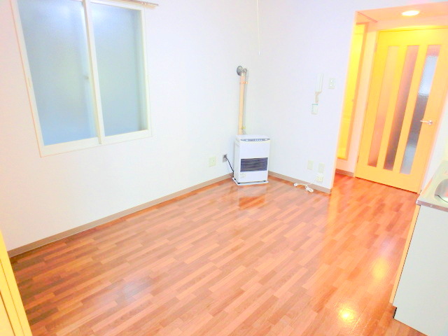 Living and room. It is decorated clean