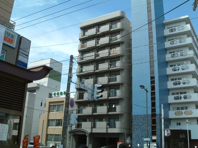 Building appearance. It is a popular reinforced concrete ☆ 