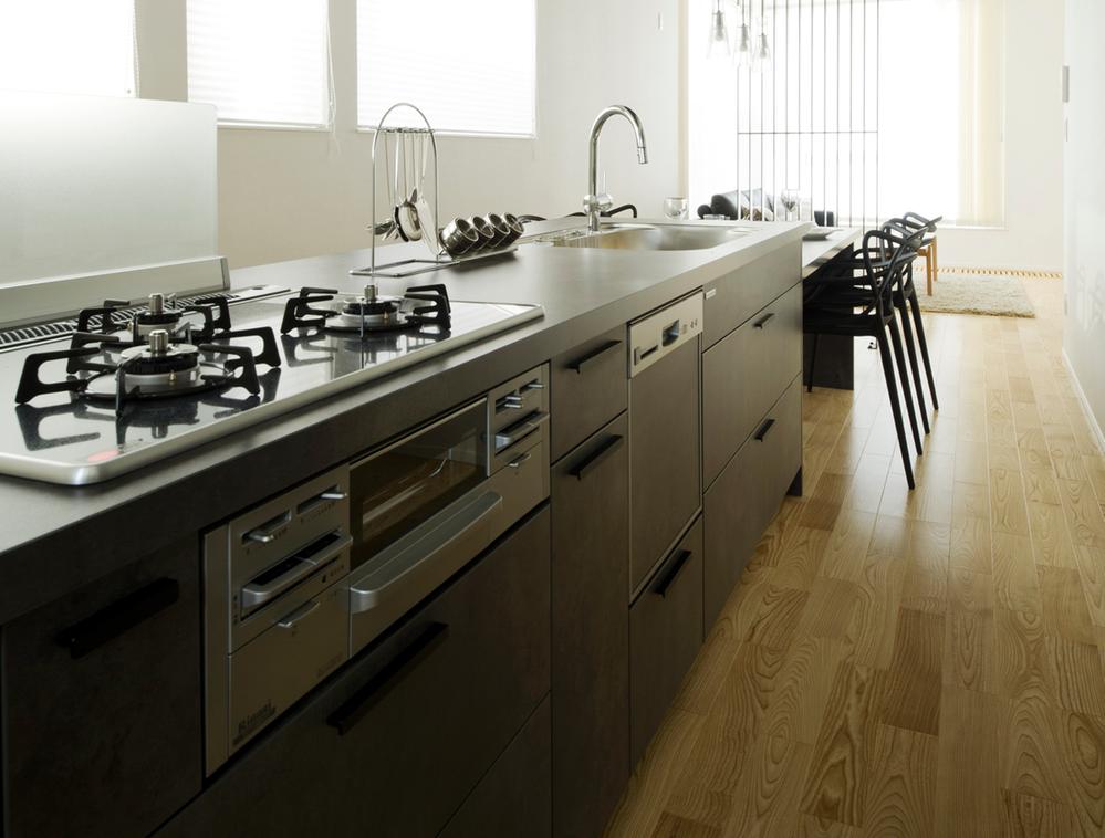 Kitchen & dining table that is integral to the straight line is stylish and durable special high melamine material.