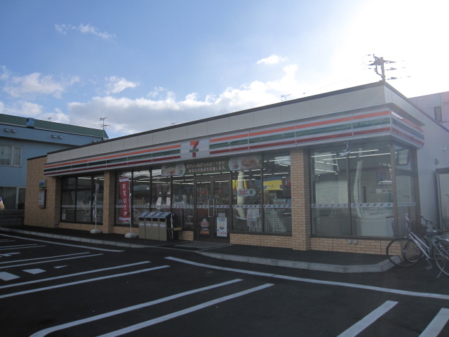 Convenience store. Seven-Eleven Sapporo Kita Inter store up (convenience store) 100m