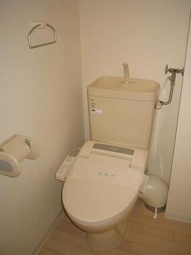 Toilet. It is important also time to thinking turned to one person (^ u ^)