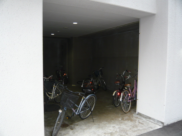 Other common areas. Also equipped with bicycle parking! 