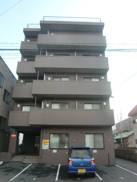 Building appearance. It is the angle from the front