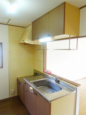 Kitchen. Storage around the kitchen, Also enhance ventilation fan