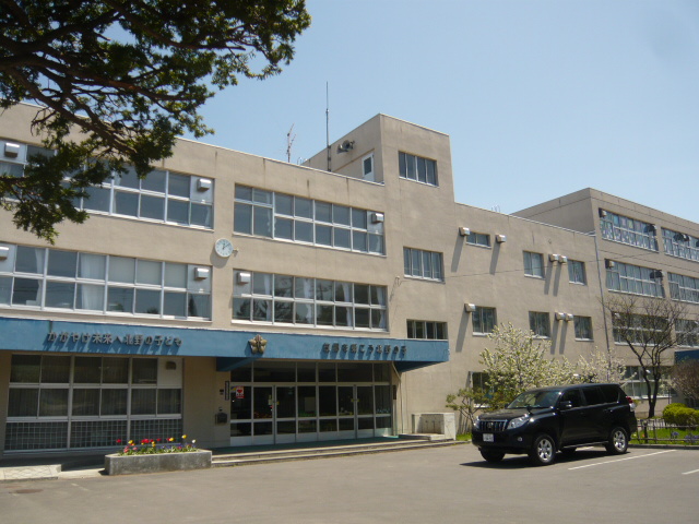 Primary school. 916m to Sapporo Municipal Kitano elementary school (elementary school)