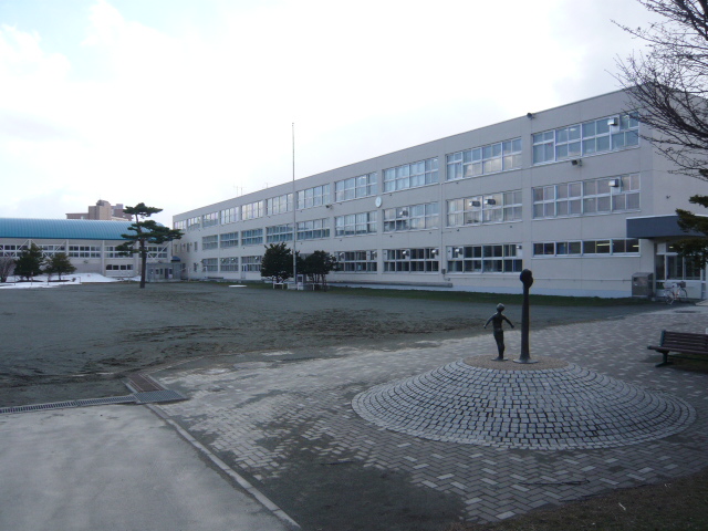 Primary school. 572m to Sapporo Municipal Kiyota elementary school (elementary school)