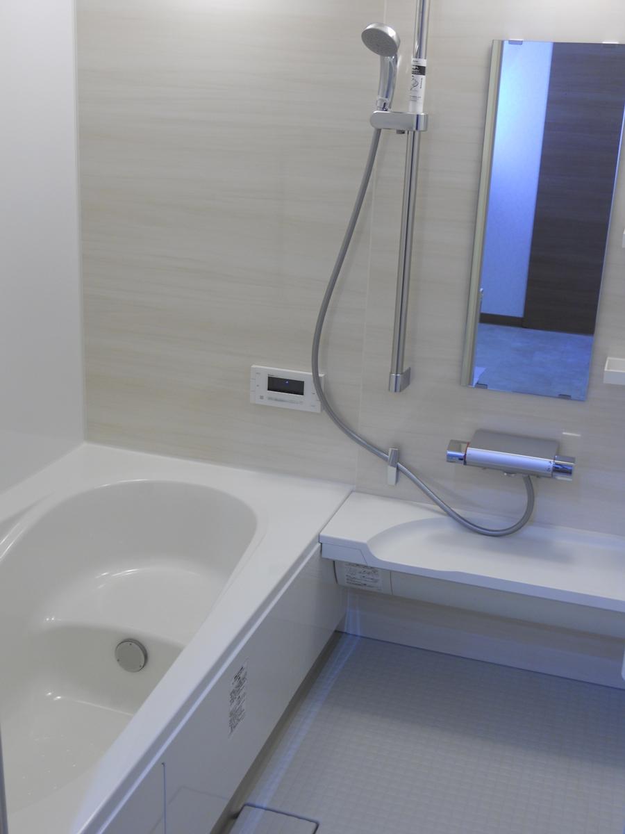 Bathroom. Indoor (12 May 2013) Shooting 1 tsubo unit bus.