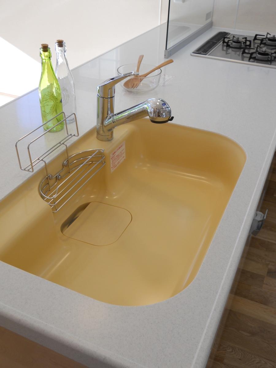 Kitchen. Indoor (12 May 2013) shooting artificial marble kitchen top board.