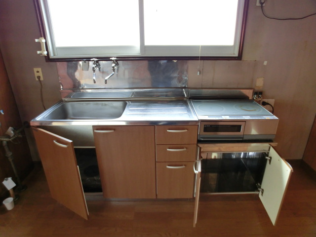 Kitchen. It is had with storage of spread! 