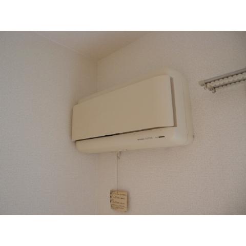 Other Equipment. Since it is with LOSSNAY it can reduce the risk of condensation!